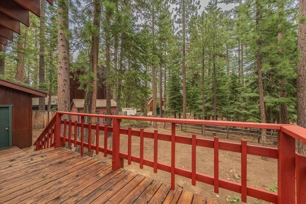 Cozy Pet-Friendly Cabin W Fenced-In Yard Close To Slopes Beach Town Carnelian Bay Exterior photo